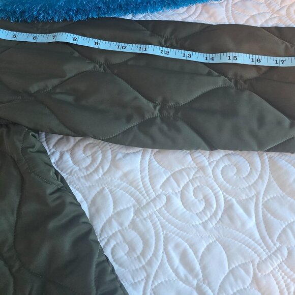 Old Navy Quilted Zip Jacket Womens Medium M Excellent Condition Green - Picture 12 of 12